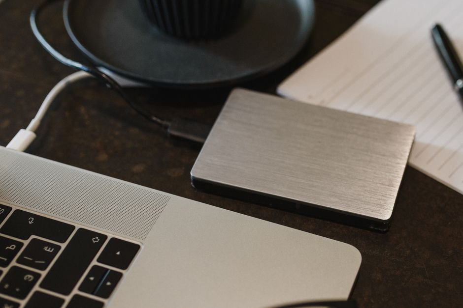 External hard drive used for catalog backups