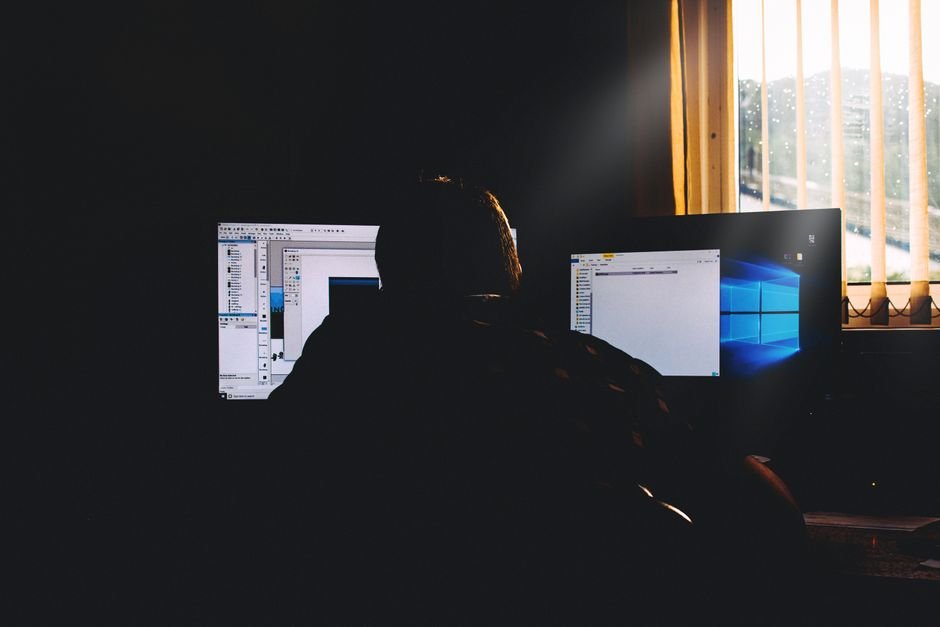 A healthy Windows desktop after fixing the taskbar