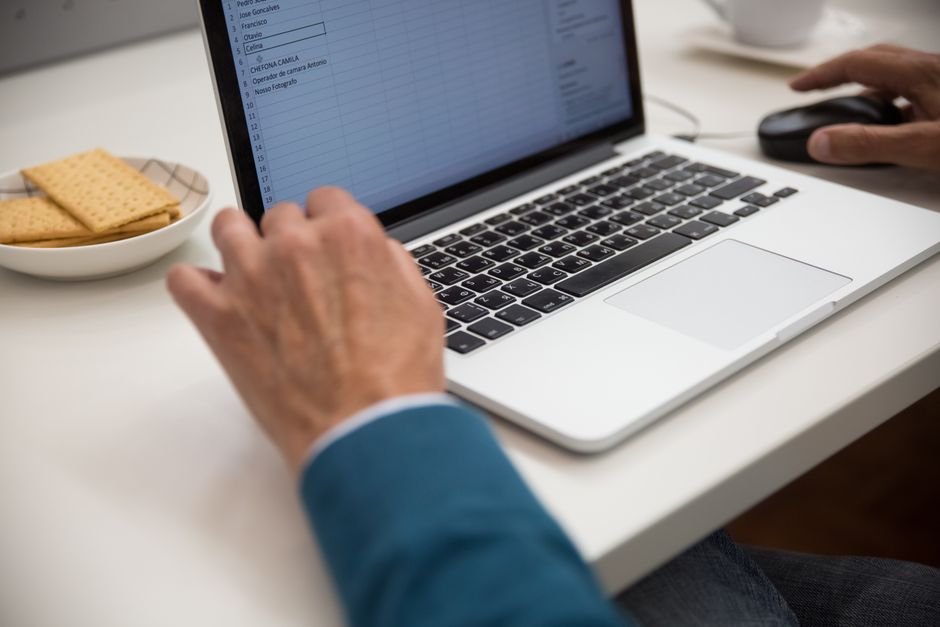 Excel Won’t Let You Click Cells? The Fixes Most People Miss