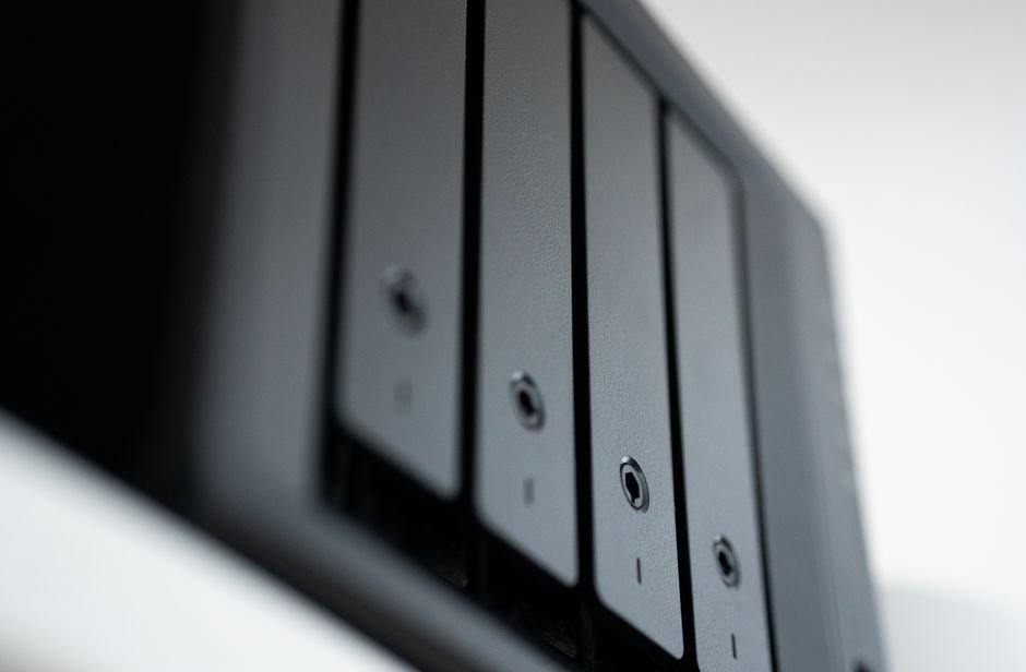 Backing up phone data to the cloud