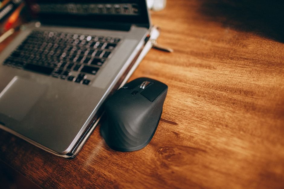 Why Your Wireless Mouse Keeps Stuttering (And How to Fix It Fast)