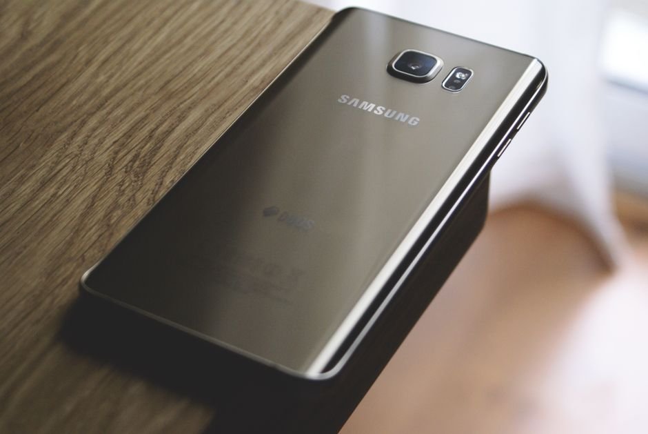 Recovering deleted files from a Samsung phone