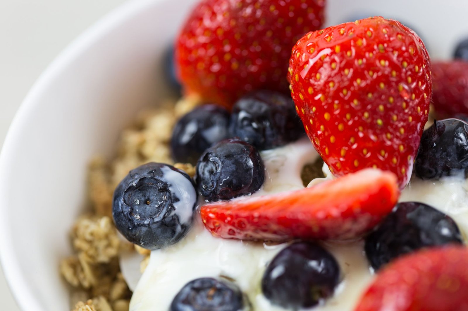 Small daily habits add up to a calmer, healthier gut.