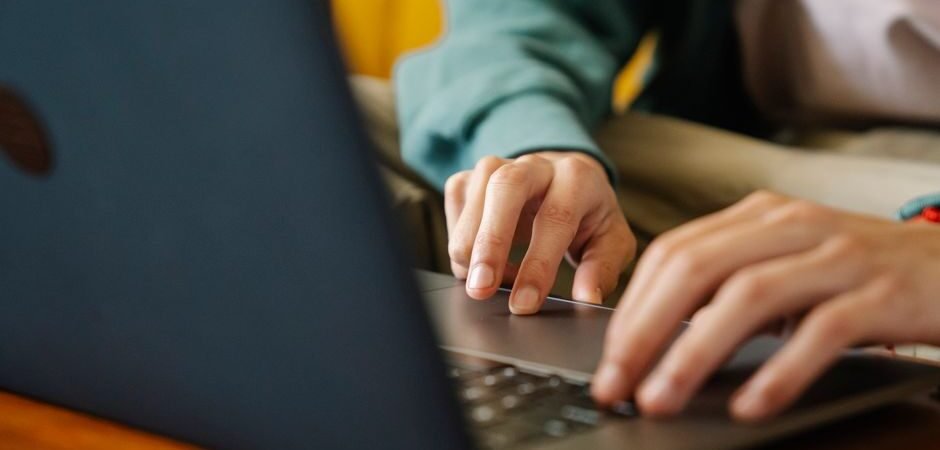 Your Laptop Touchpad Won’t Behave? The Off-and-On Fix Most People Miss