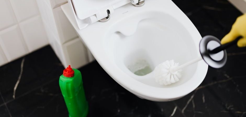 7 Effective Ways to Unclog a Toilet