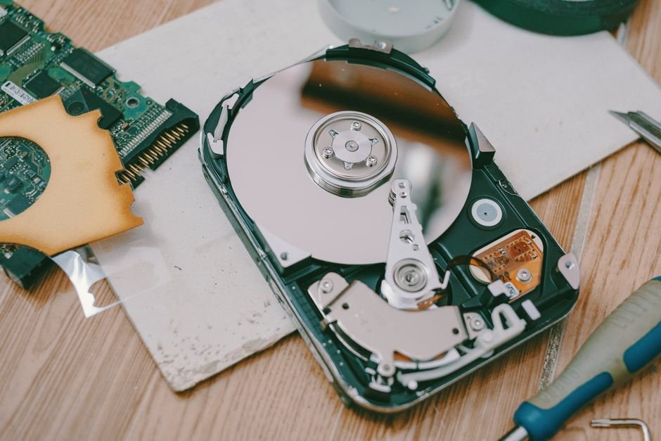 How to Fix 100% Disk Usage in Windows: 5 Easy Solutions