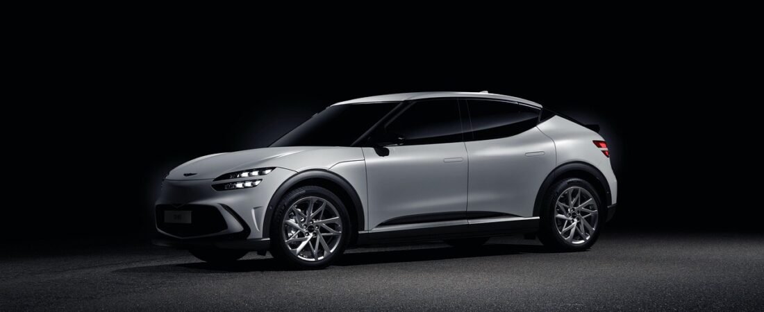 Hyundai Autonomous Driving Roadmap 2028: Data Flywheel Strategy to Catch Tesla by 2033