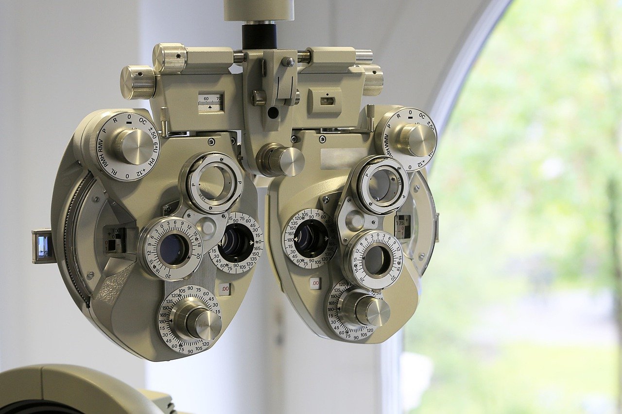 Optician phoropter and eye examination tools