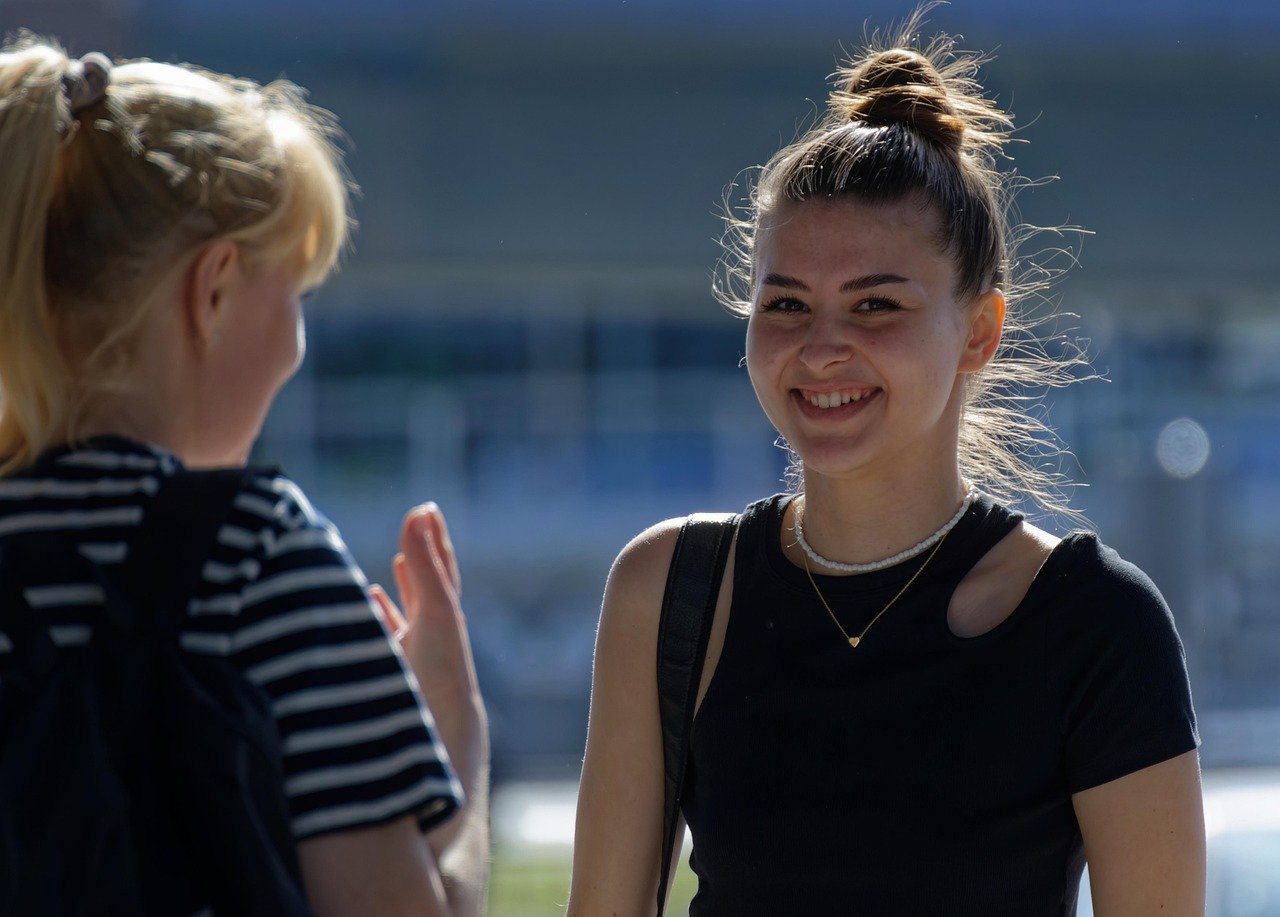 4 Speech Habits of Happy People in Difficult Situations